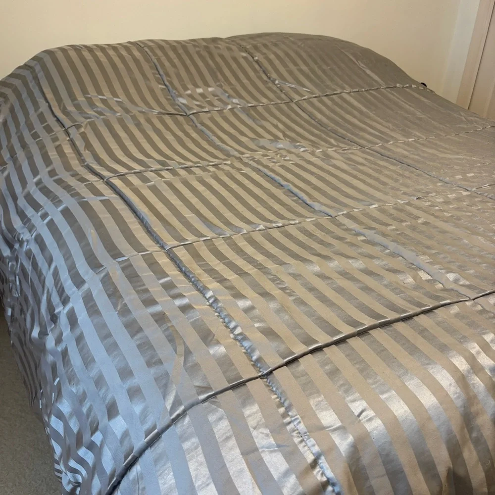 Striped Comforter Bedspread Ultra Stripes Luxury Hotel Style Silver Full Queen
